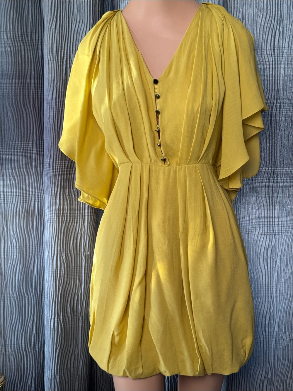 ROBERT RODRIGUEZ 100% Silk Yellow V-Neck Flutter Sleeve Dress Size 4